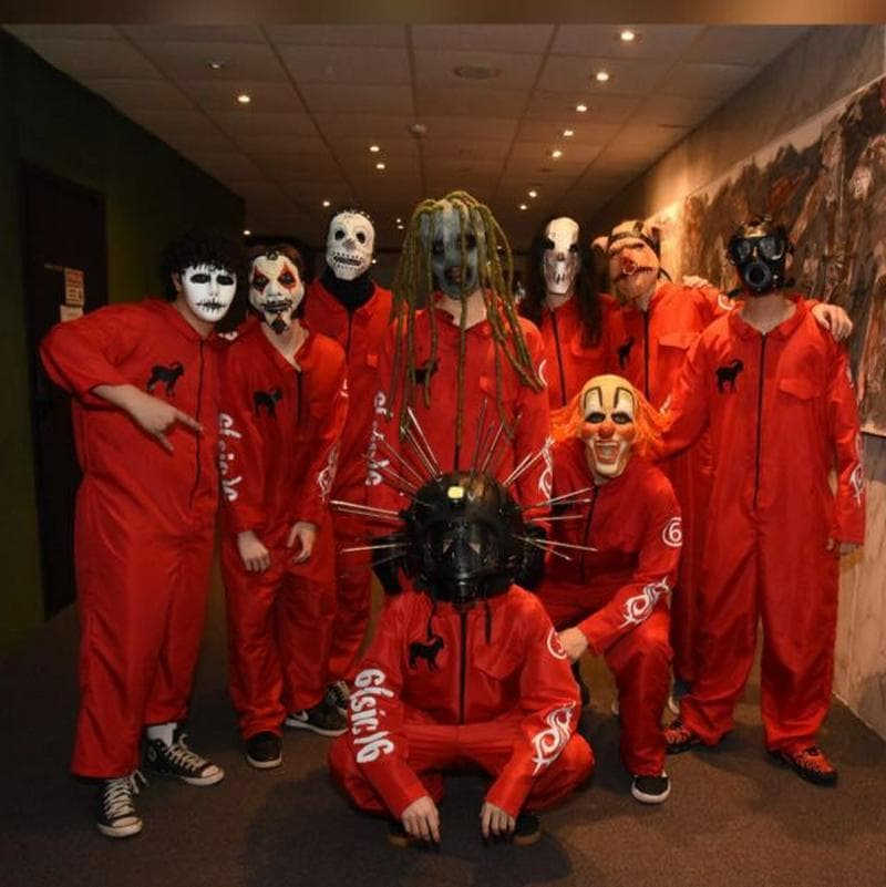 Procuro vocalista, baixista e sampler para cover de slipknot