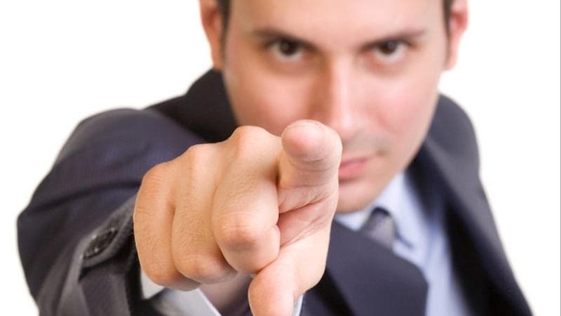 VOCALISTA OU BATERISTA