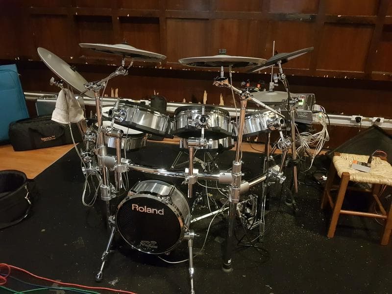 Baterista disponível para projeto
