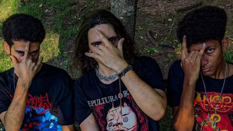 Banda de Metalcore clássico procurando baterista 