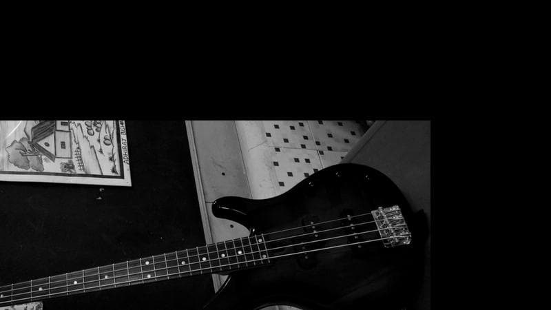 PROCURA-SE BAIXISTA ROCK