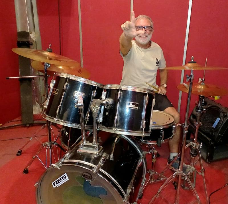 A procura de um violonista