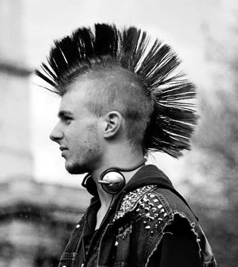 Busco baterista e baixista
