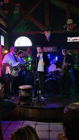 Procuro Banda - Vocalista em São Paulo -SP
