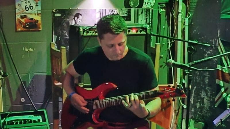 Procuro banda ou outros músicos