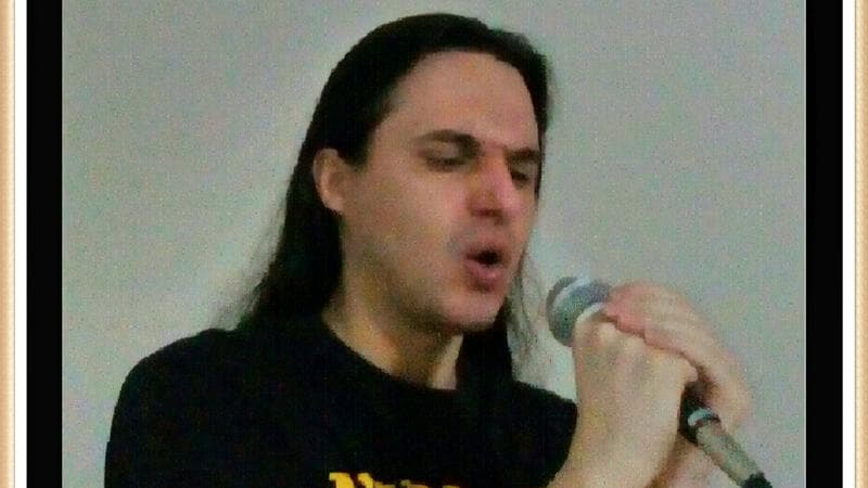 Procuro músicos (guitarra solo, baixo e bateria)