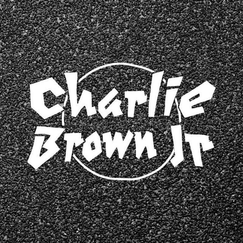 Tributo charlie brown jr